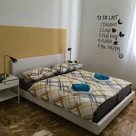 Casa Marty Cannero Riviera